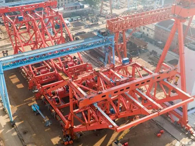 1,800 tons, the largest girder crane in China customized for the Chaoma Inter...